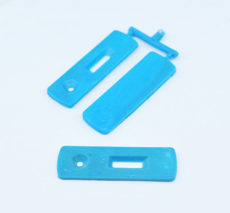 As moulded with injection mould sprue